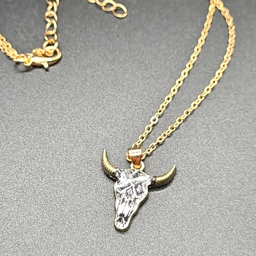 NWT Boho Navy & White Bull Head Pendant Gold Chain Necklace